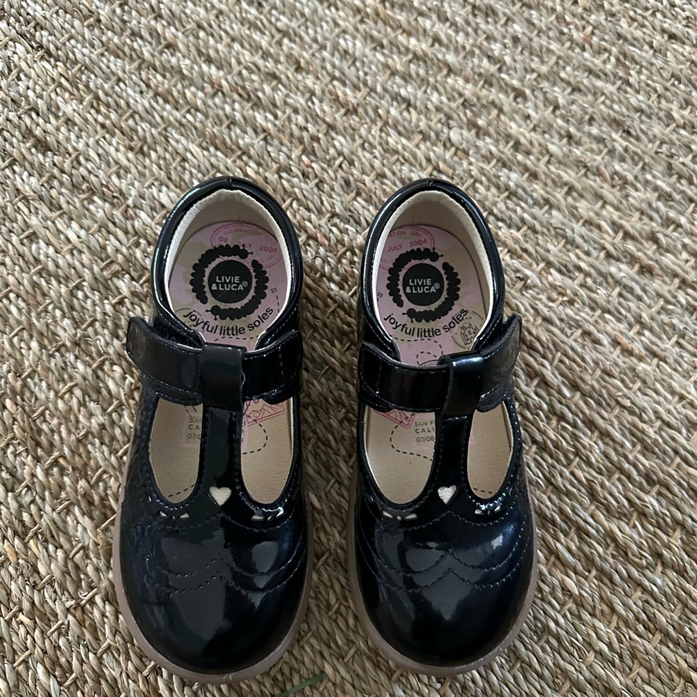 Livie & Luca Black Patent T-strap MaryJane Size 10T EUC